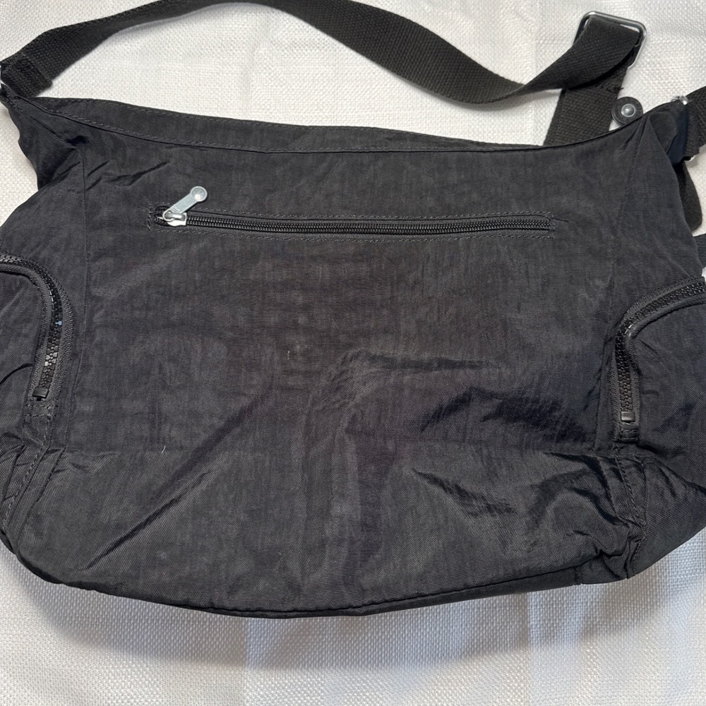 Kipling Gabbie Large Crossbody Bag Black Crinkle Nylon Multi-Pocket Shoulder Bag - Picture 7 of 8
